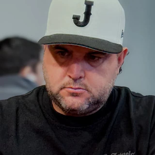 Retrato de Joe Vega, Joe.Pok3r